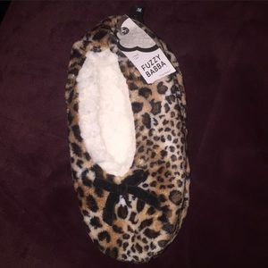 NWT Fuzzy Babba slippers